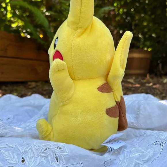 Pikachu Plush Stuffed Toy Talking Light Up Pokemon Tomy 2016 Ears Movable 10.5" - Picture 3 of 11